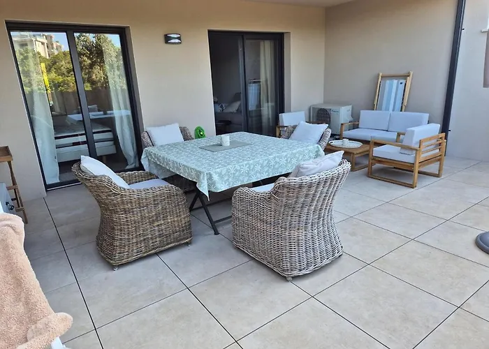 Neuf Grande Terrasse Agosta